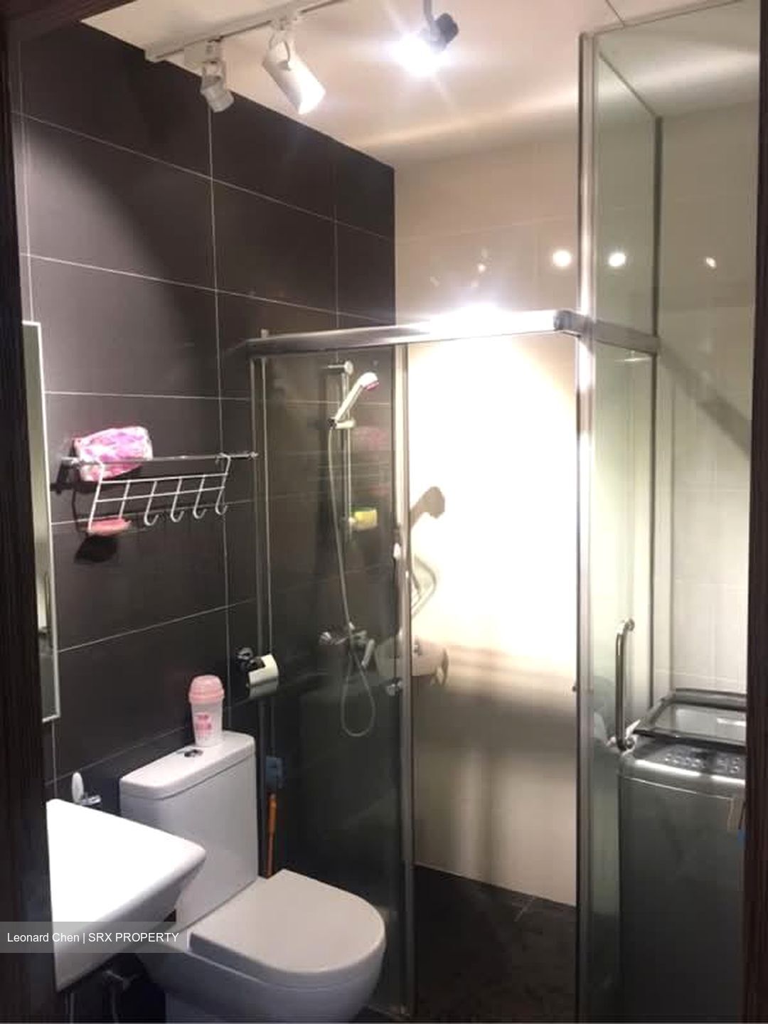 Suites @ Eastcoast (D15), Condominium #563680331